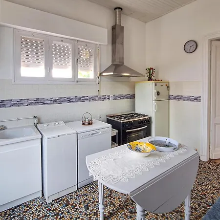 2 Bedroom Amazing In *